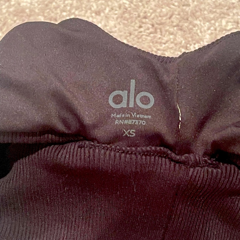 Alo yoga slit bra